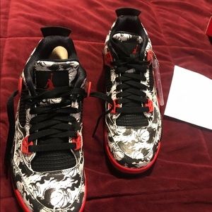 Jordan 4